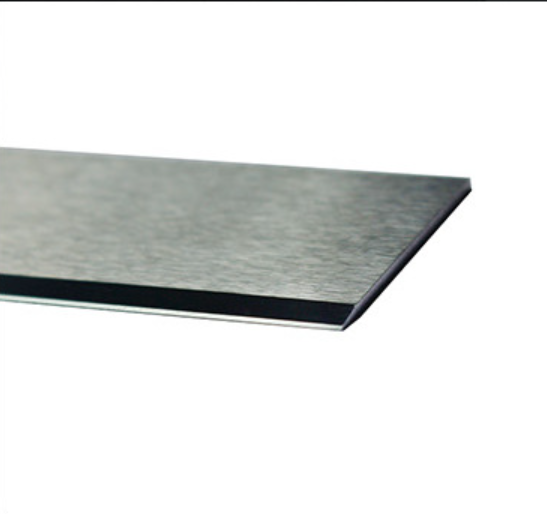 Режущее лезвие с основным волокном полиэстера